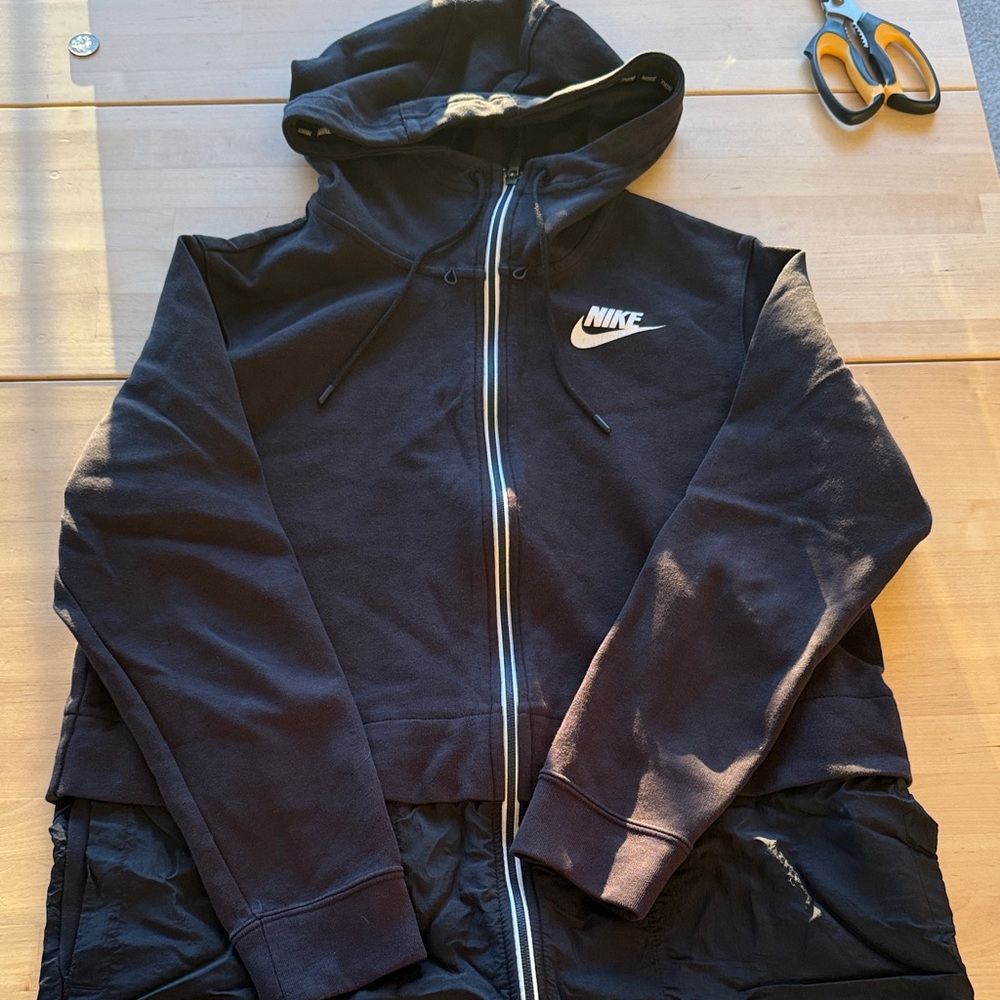 Nike *rare* Black Full-Zip Hoodie/ light parka  with Logo